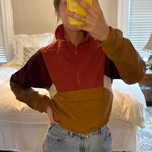 Aero Windbreaker Garnet & Gold